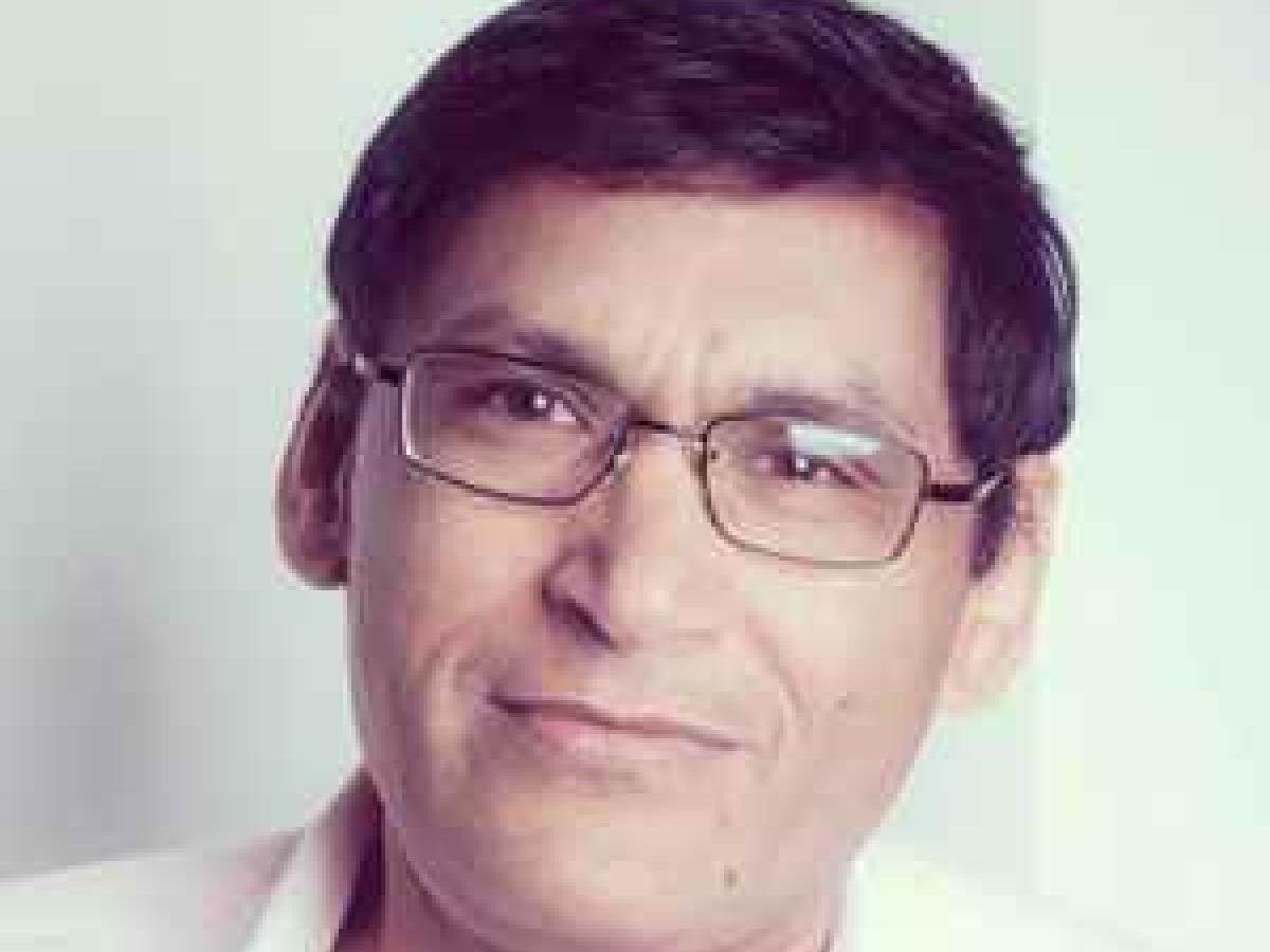 En este momento estás viendo Luto en el vallenato: murió el compositor Luis Egurrola Hinojosa